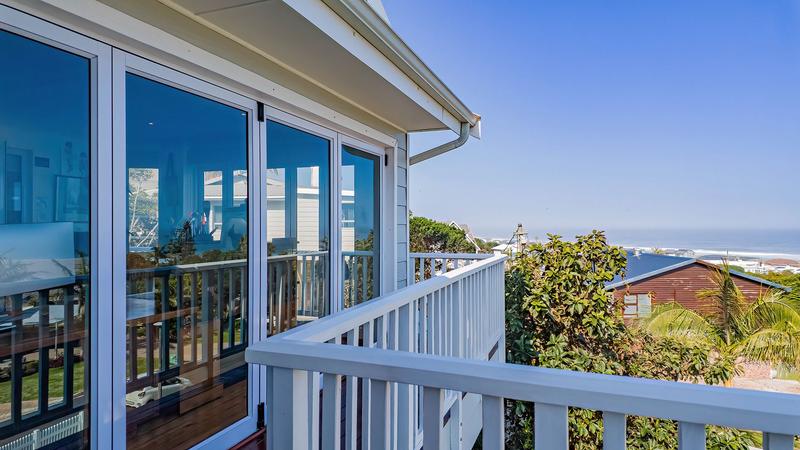 4 Bedroom Property for Sale in Outeniqua Strand Western Cape